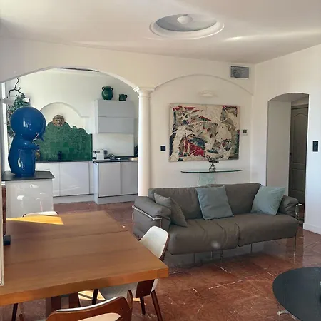 Sea View Port Apartmán