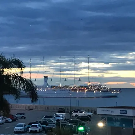 Apartment Sea View Port *